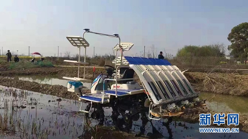 湖北鄂州：智慧农机释放现代“无人农业”魅力
