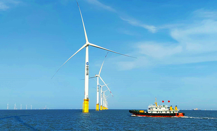 三峡集团柔性直流海上风电项目首批机组正式并网发电
