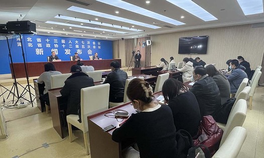 湖北省十三届人大第七次会议议程公布 参会人员闭环管理