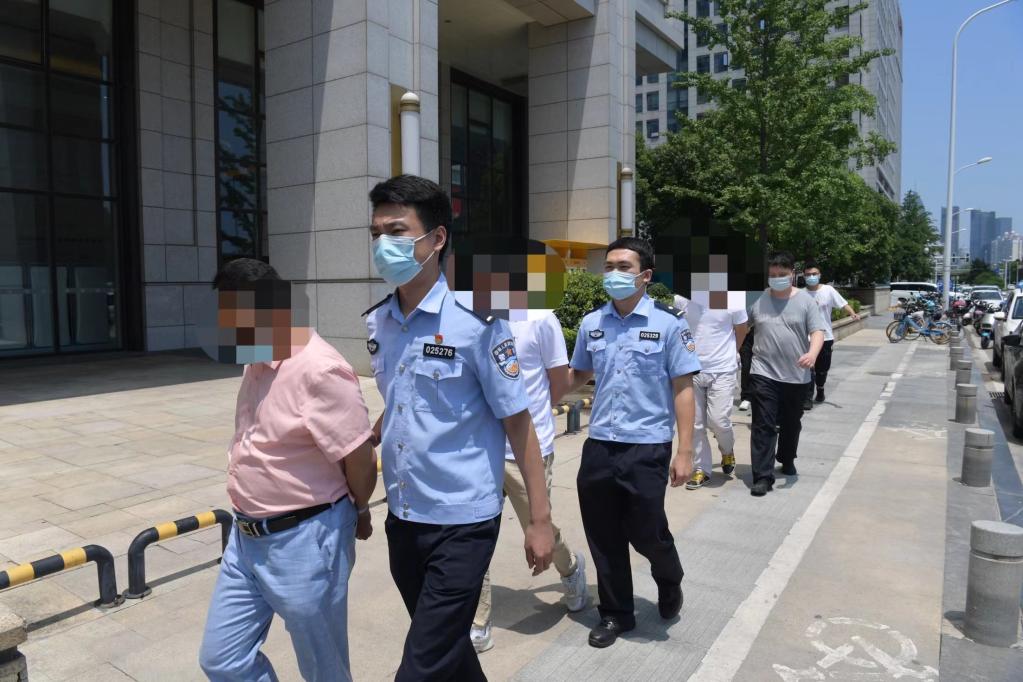 武漢警方端掉養老詐騙犯罪團夥66個 涉案資産6.8億元